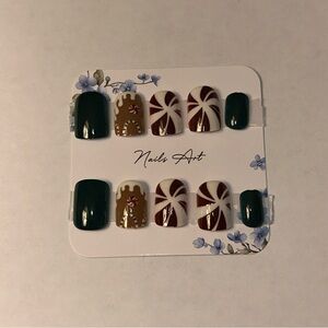 Press On Festive Christmas Nail Art Set with Candy Cane Design 24 pcs set